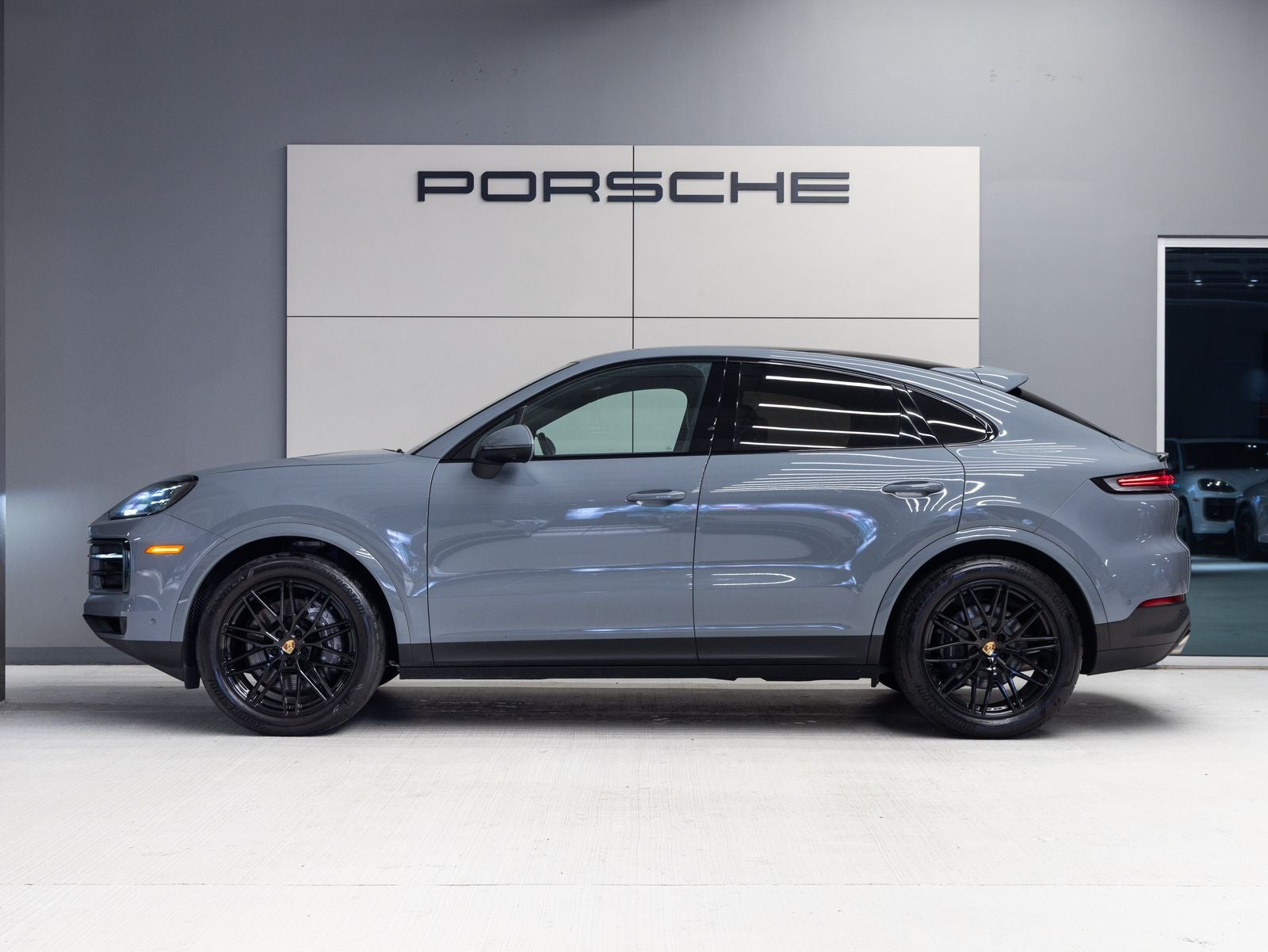 2024 Porsche Cayenne Cayenne Coupe