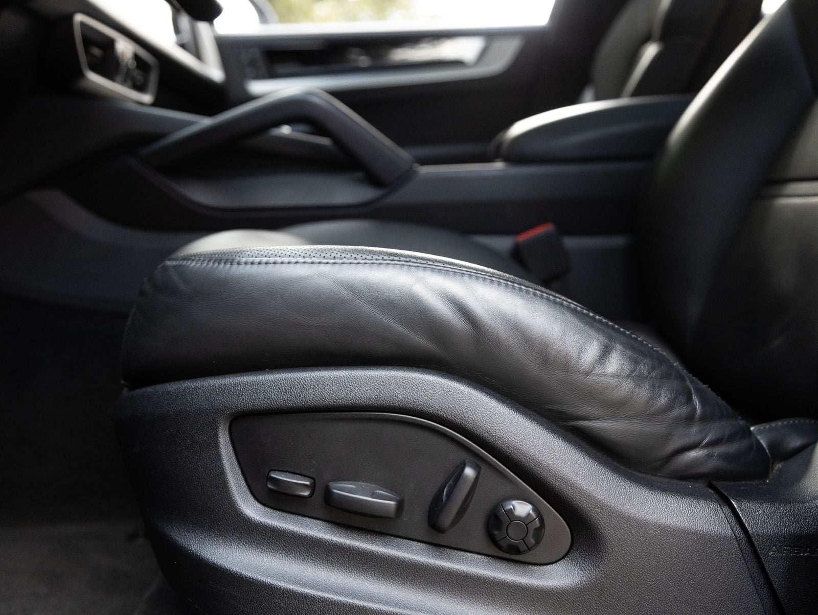 2024 Porsche Cayenne Cayenne Coupe