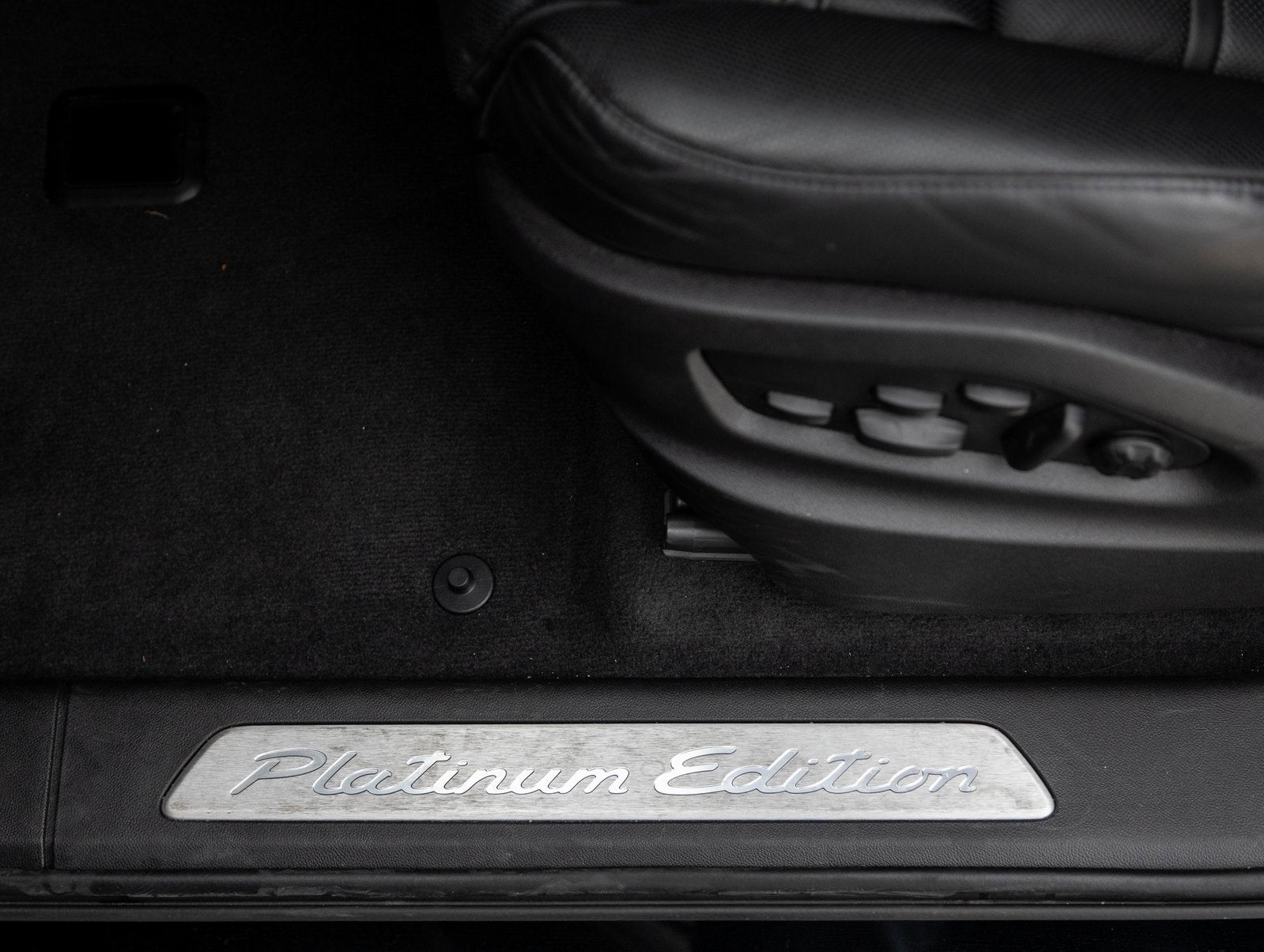 2023 Porsche Cayenne Cayenne Coupe Platinum Edition