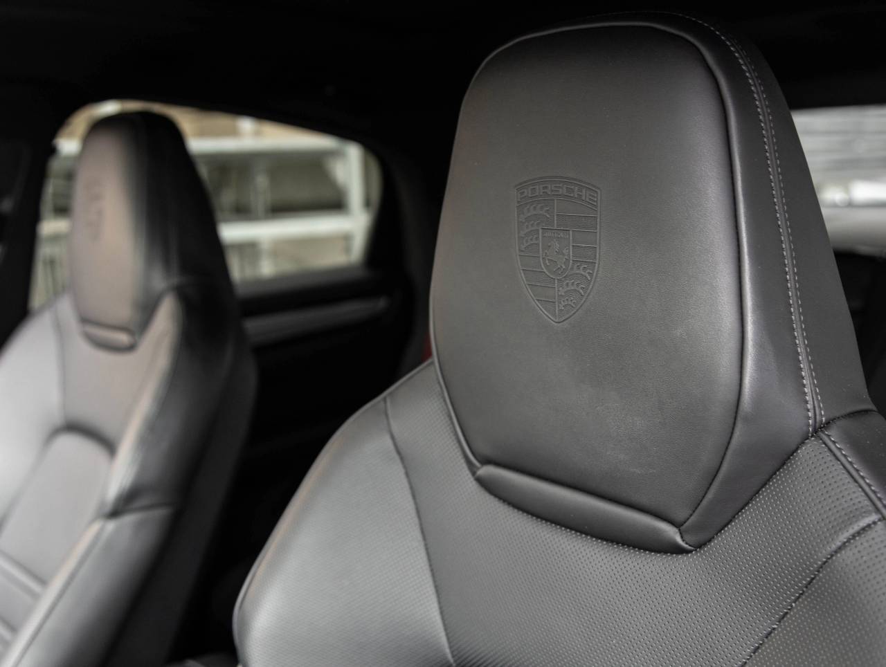 2023 Porsche Cayenne Cayenne Coupe Platinum Edition