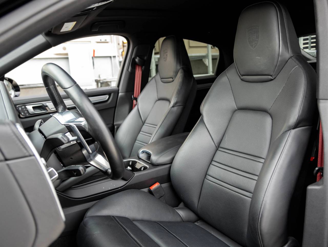 2023 Porsche Cayenne Cayenne Coupe Platinum Edition