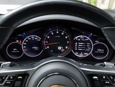 2023 Porsche Cayenne Coupe Platinum Edition
