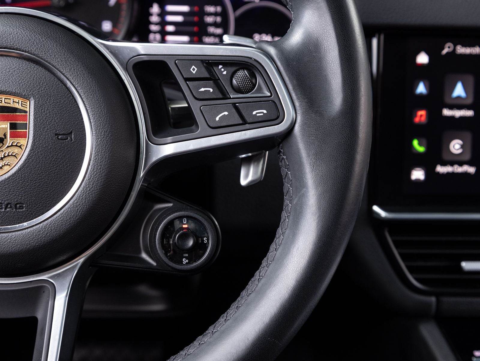 2023 Porsche Cayenne Coupe Platinum Edition