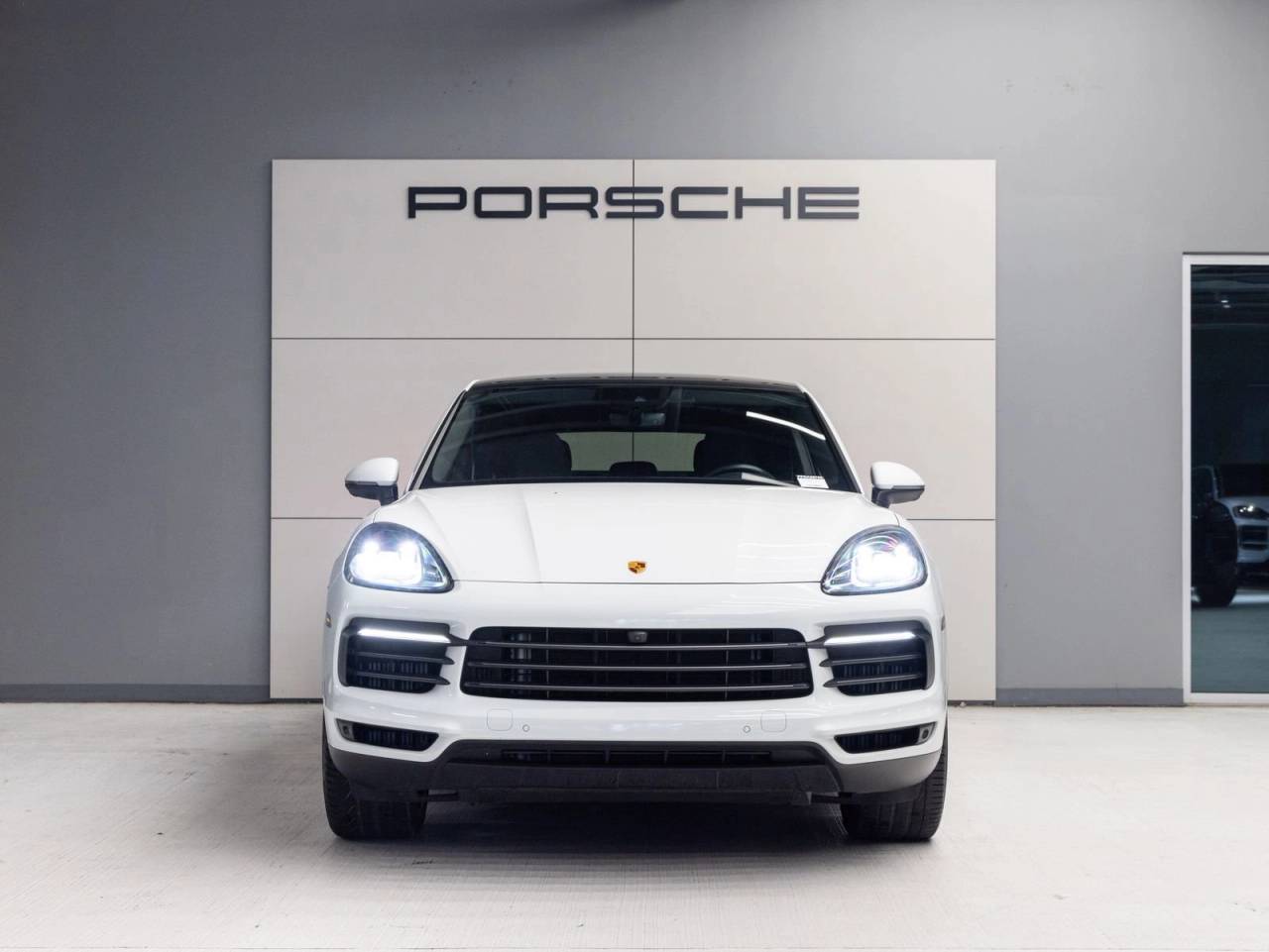 2023 Porsche Cayenne Coupe Platinum Edition