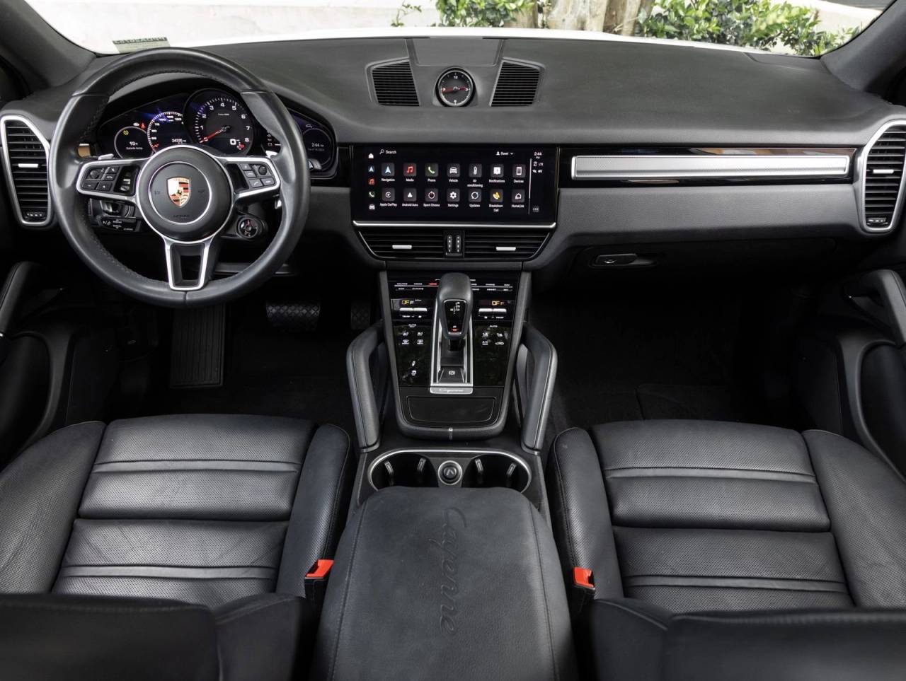 2023 Porsche Cayenne Coupe Platinum Edition