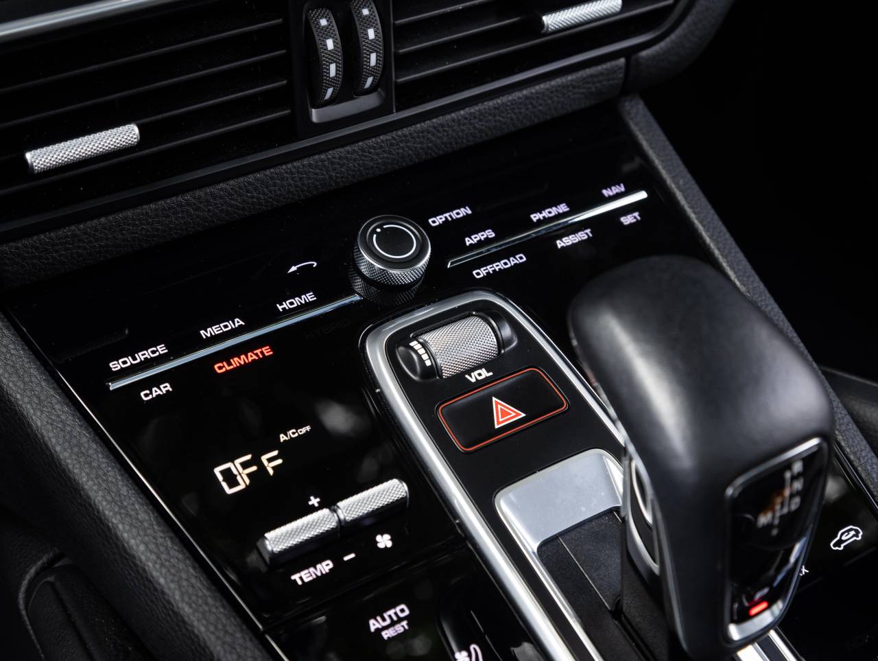 2023 Porsche Cayenne Coupe Platinum Edition