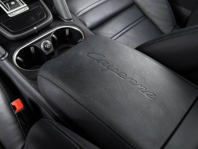 2023 Porsche Cayenne Coupe Platinum Edition