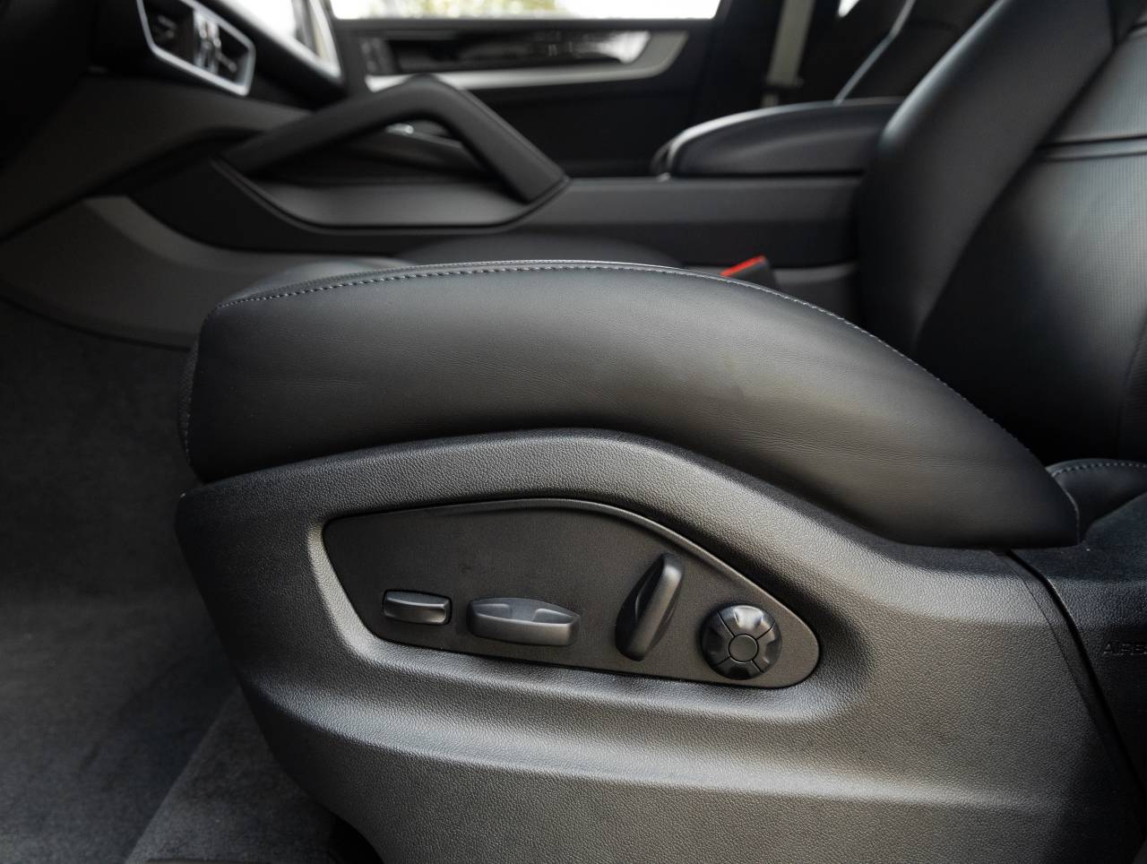 2026 Porsche Cayenne Cayenne Coupe