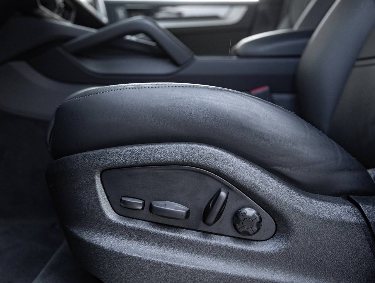 2026 Porsche Cayenne Coupe
