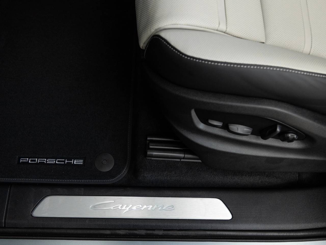 2026 Porsche Cayenne Cayenne Coupe
