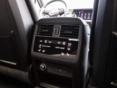 2025 Porsche Cayenne Cayenne Coupe