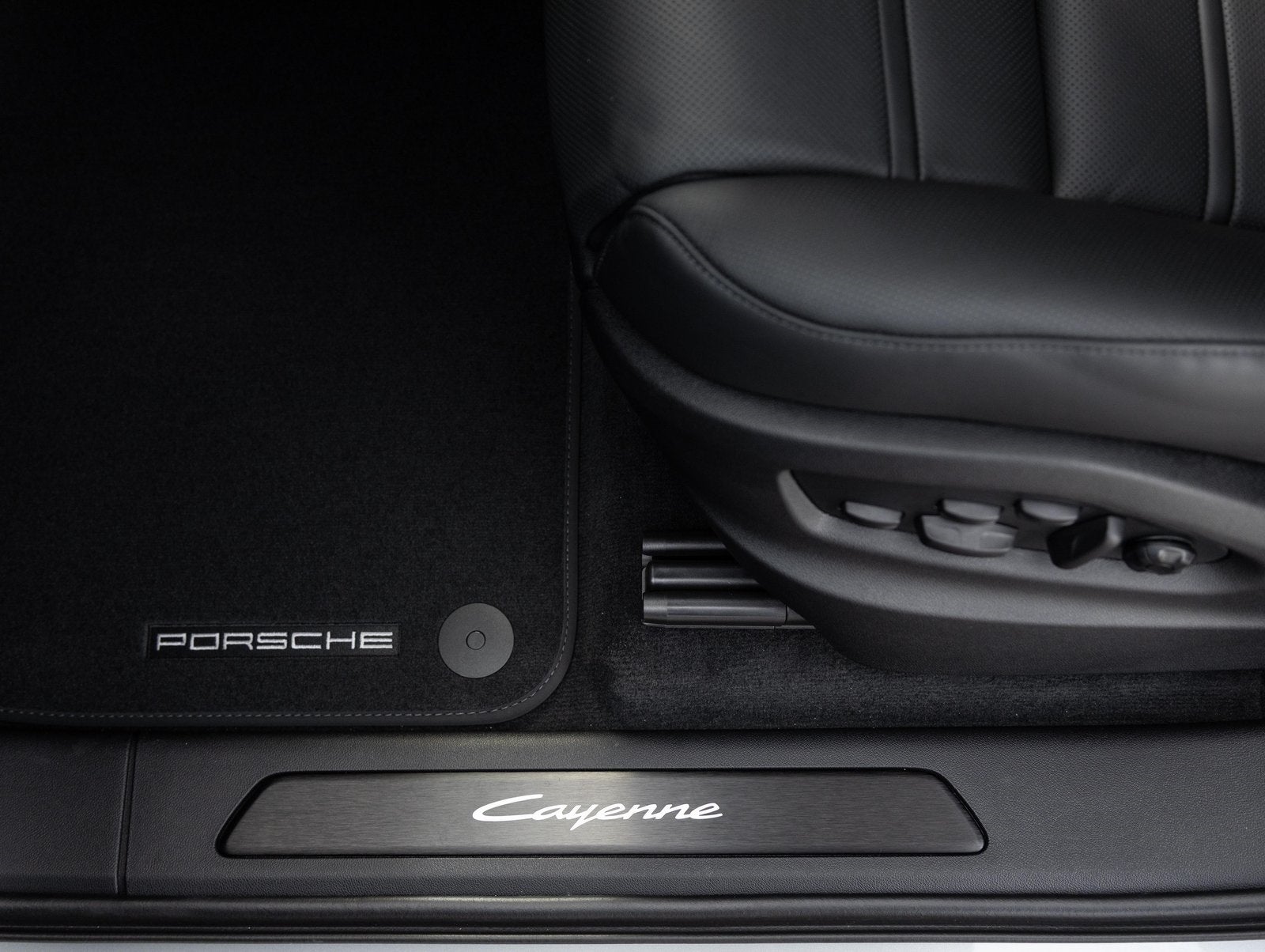 2026 Porsche Cayenne Base