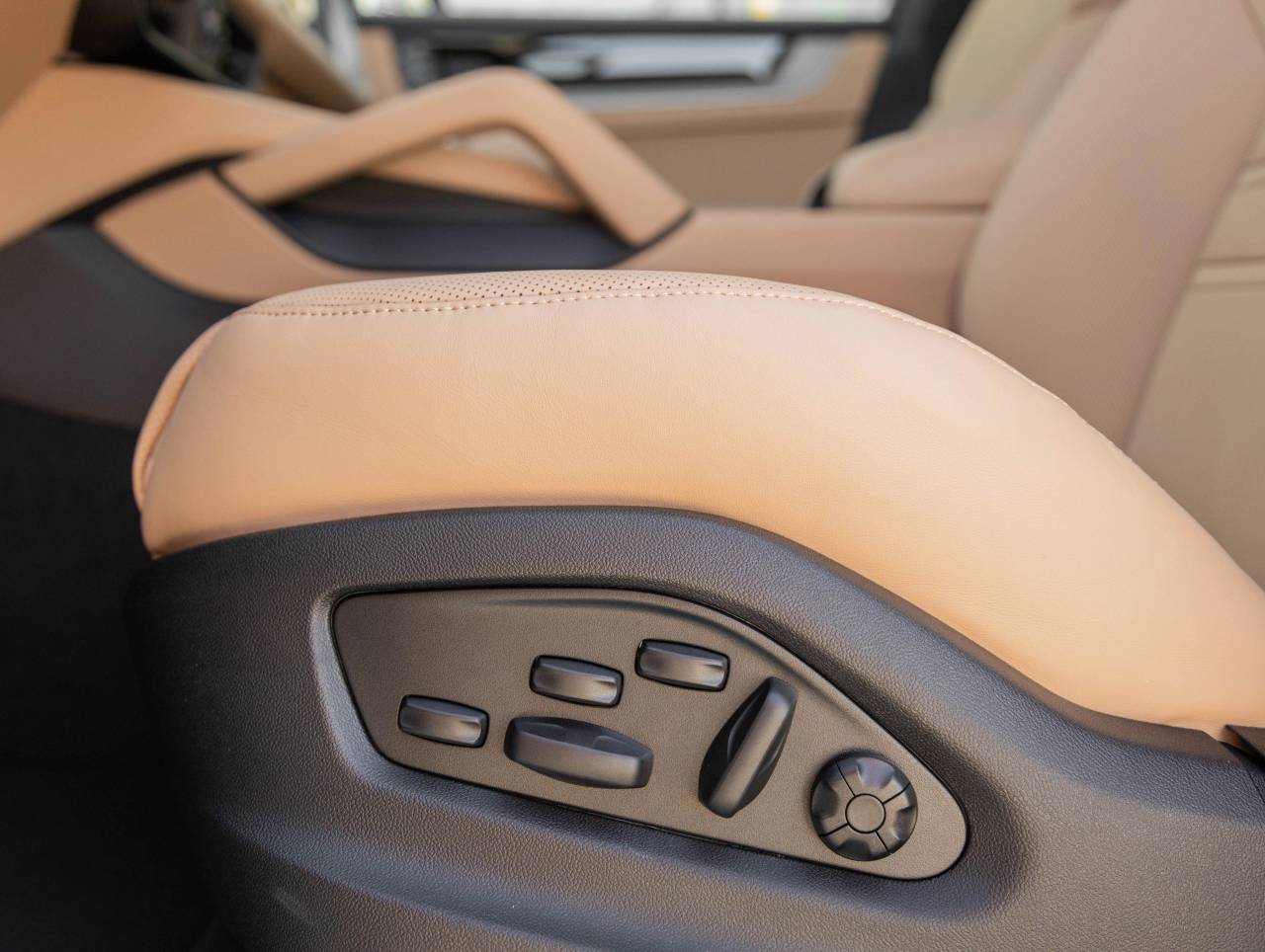 2026 Porsche Cayenne Cayenne Coupe