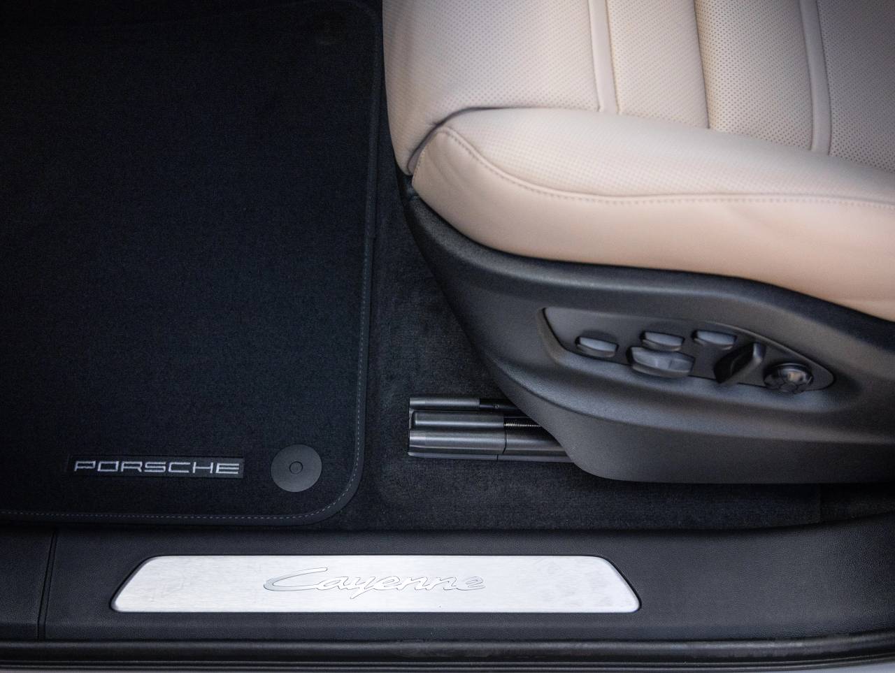 2026 Porsche Cayenne Coupe