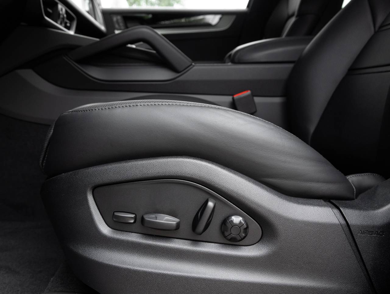 2026 Porsche Cayenne Coupe