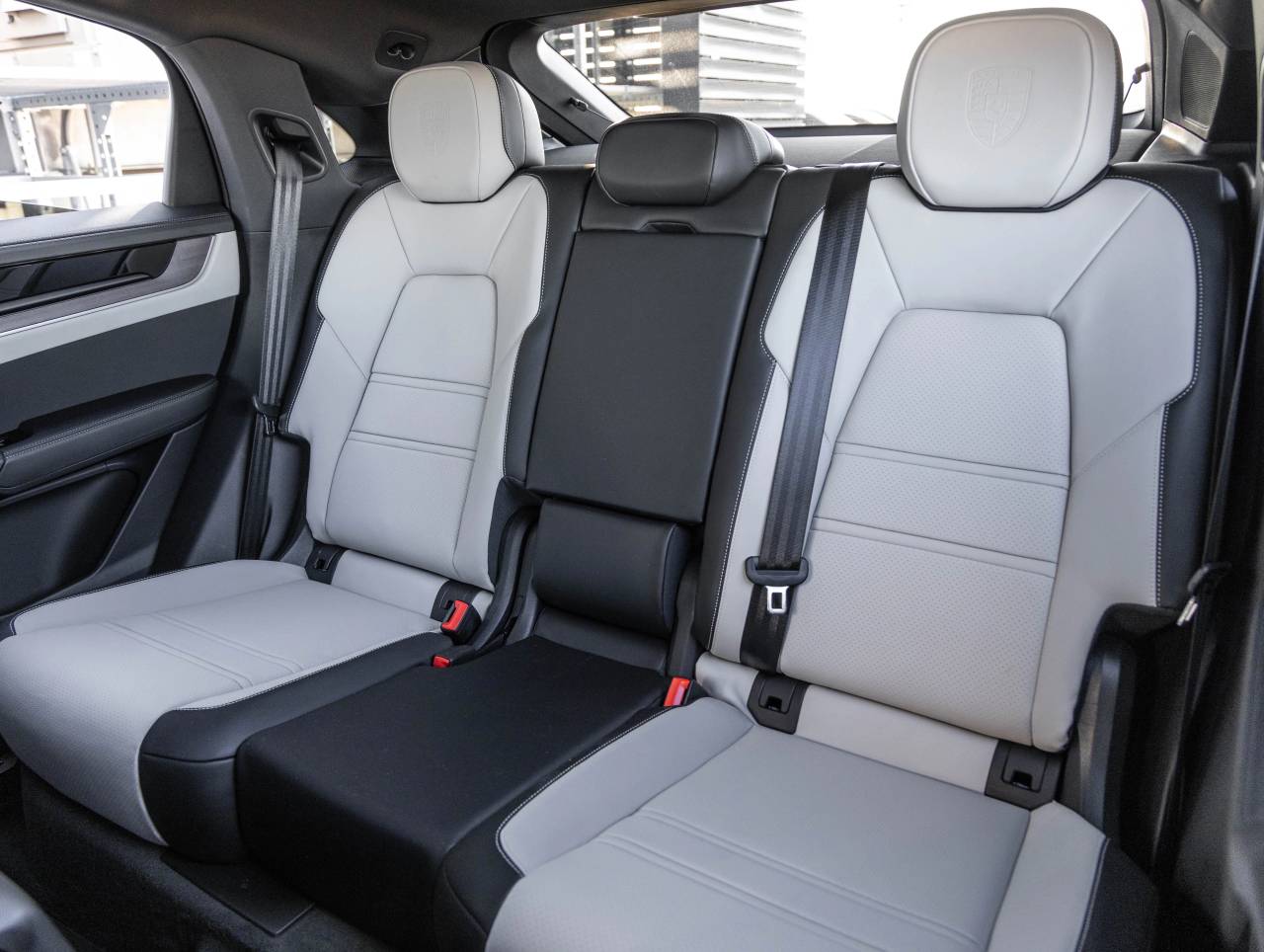 2025 Porsche Cayenne Cayenne Coupe