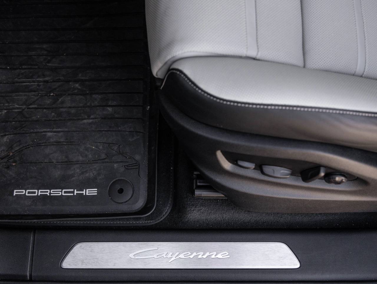 2025 Porsche Cayenne Cayenne Coupe