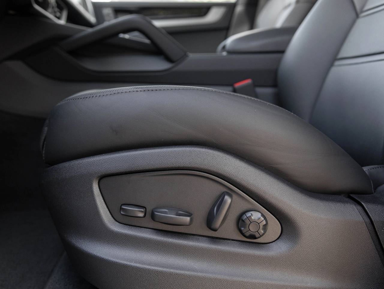 2026 Porsche Cayenne Cayenne Coupe