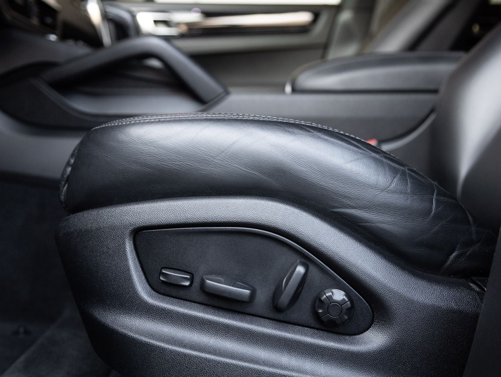 2023 Porsche Cayenne Cayenne Coupe