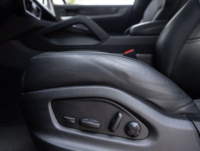 2024 Porsche Cayenne Cayenne Coupe