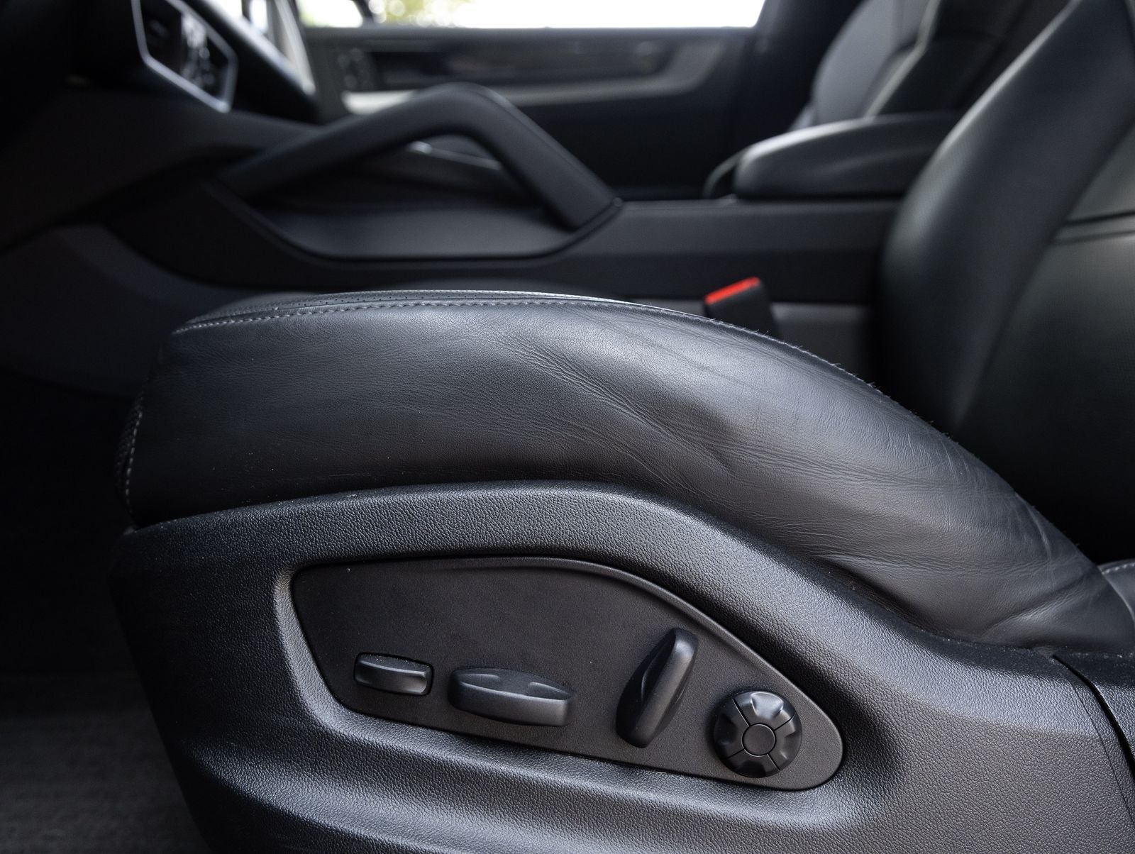 2024 Porsche Cayenne Cayenne Coupe