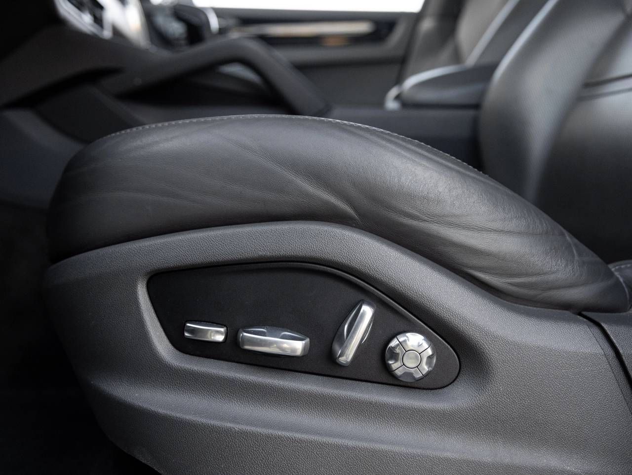 2021 Porsche Cayenne Cayenne S Coupe