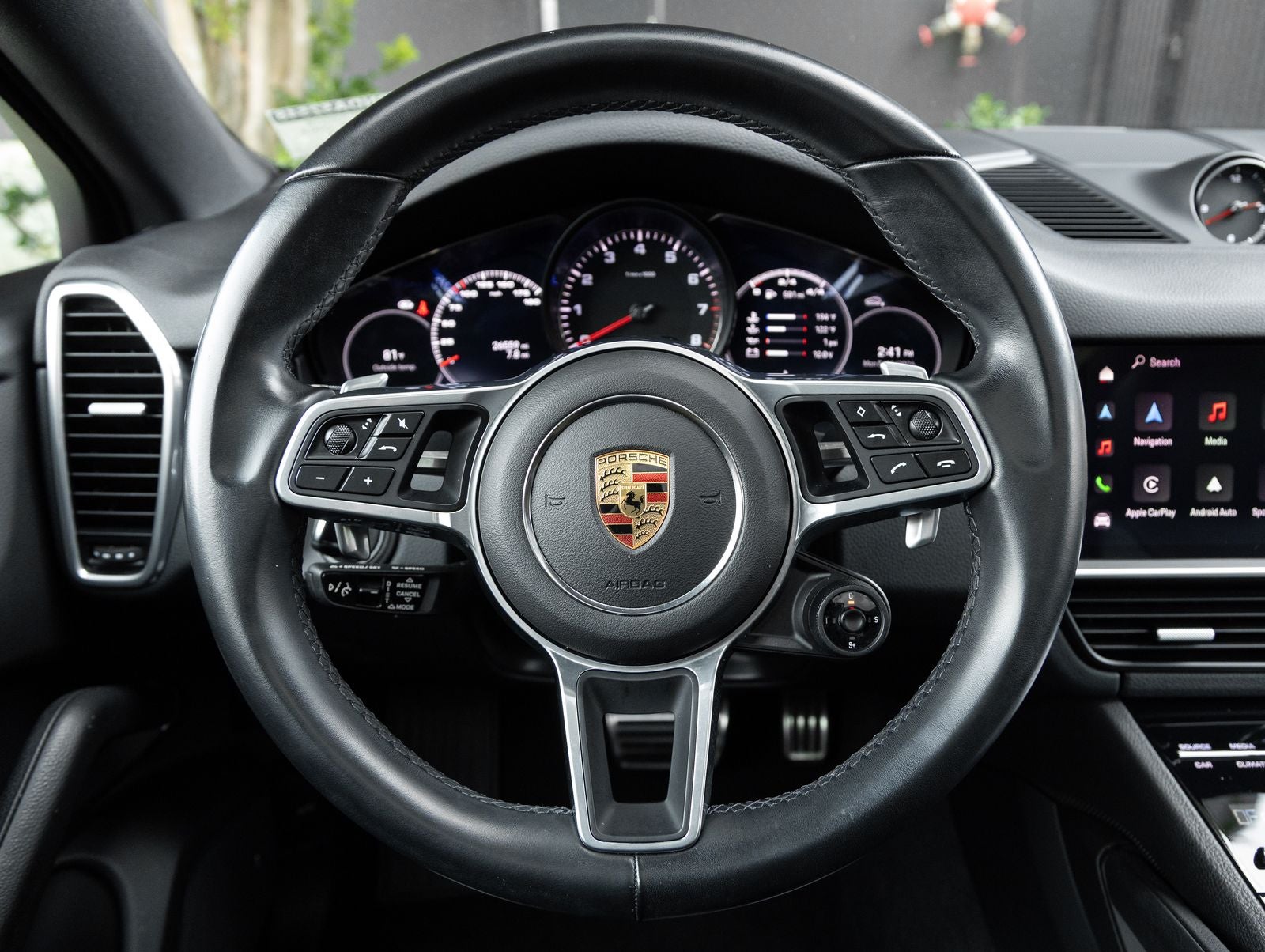 2022 Porsche Cayenne S Coupe Platinum Edition
