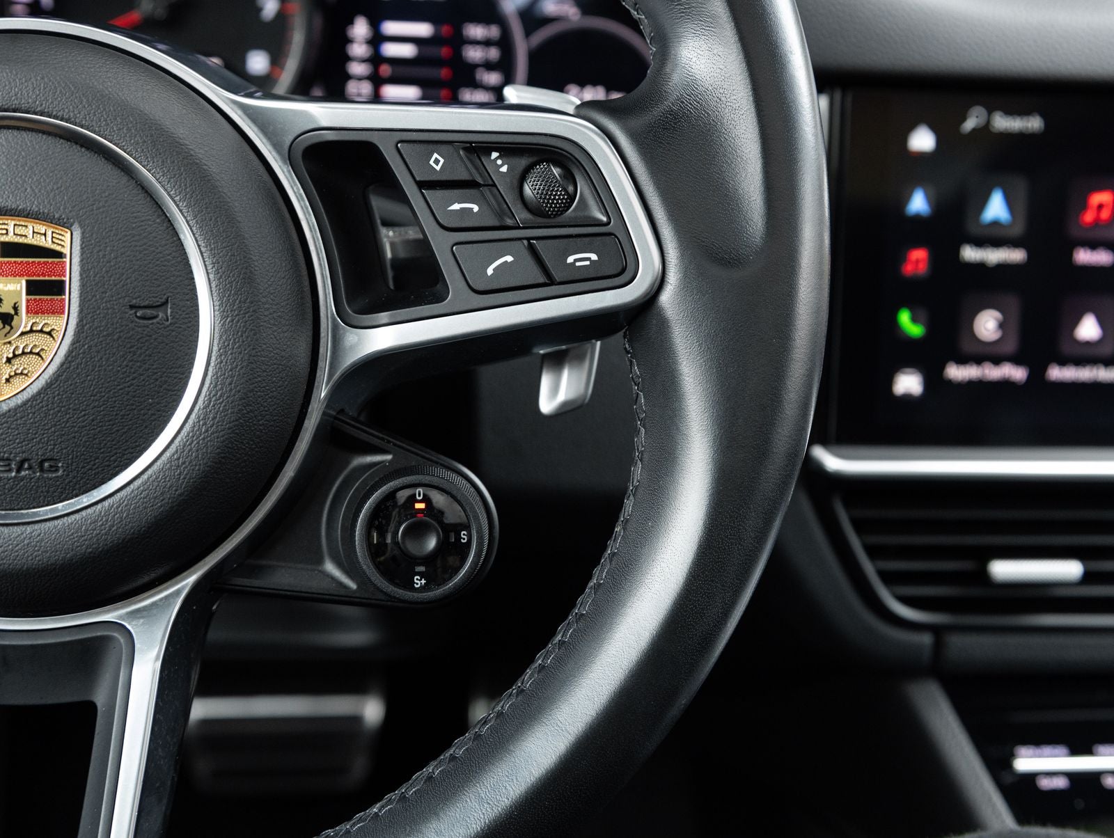 2022 Porsche Cayenne S Coupe Platinum Edition