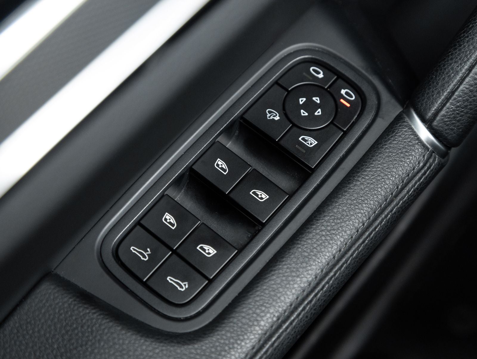 2022 Porsche Cayenne S Coupe Platinum Edition