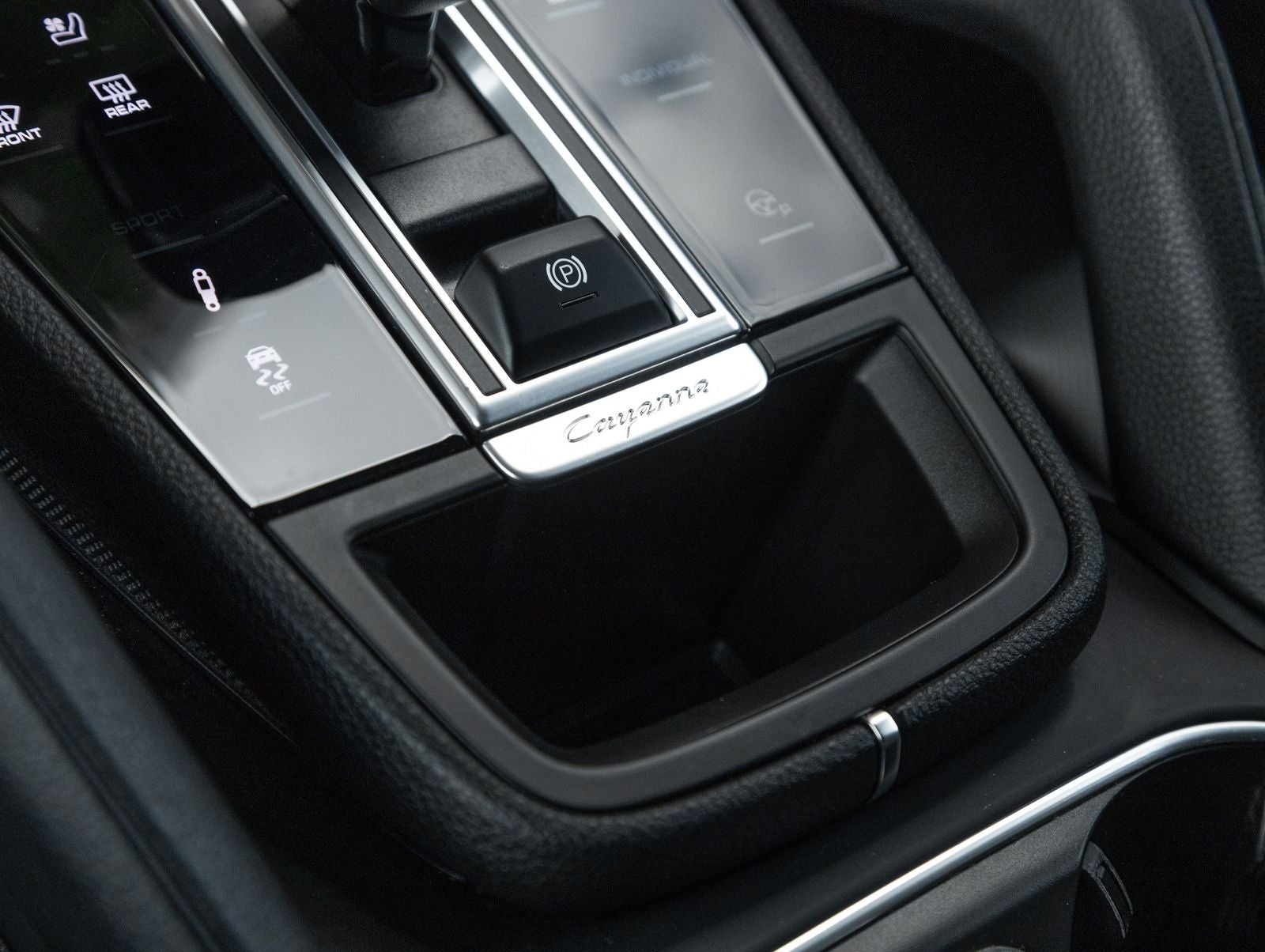 2022 Porsche Cayenne S Coupe Platinum Edition