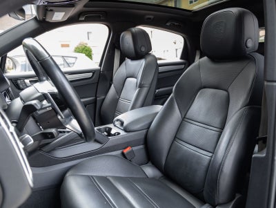 2022 Porsche Cayenne S Coupe Platinum Edition