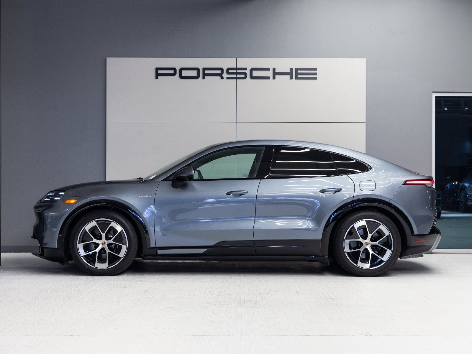 2026 Porsche Cayenne Cayenne S Coupe Electric