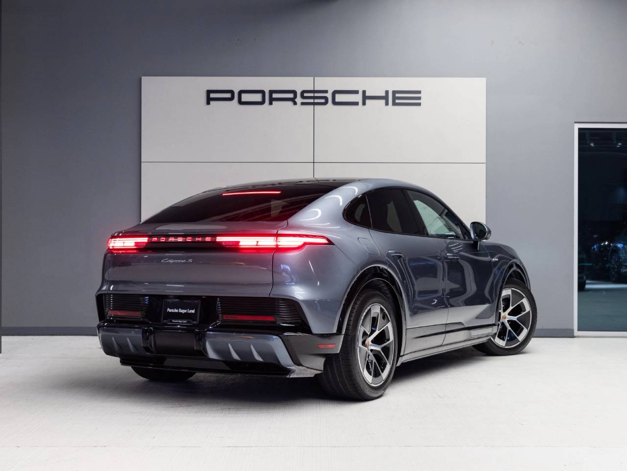 2026 Porsche Cayenne Cayenne S Coupe Electric