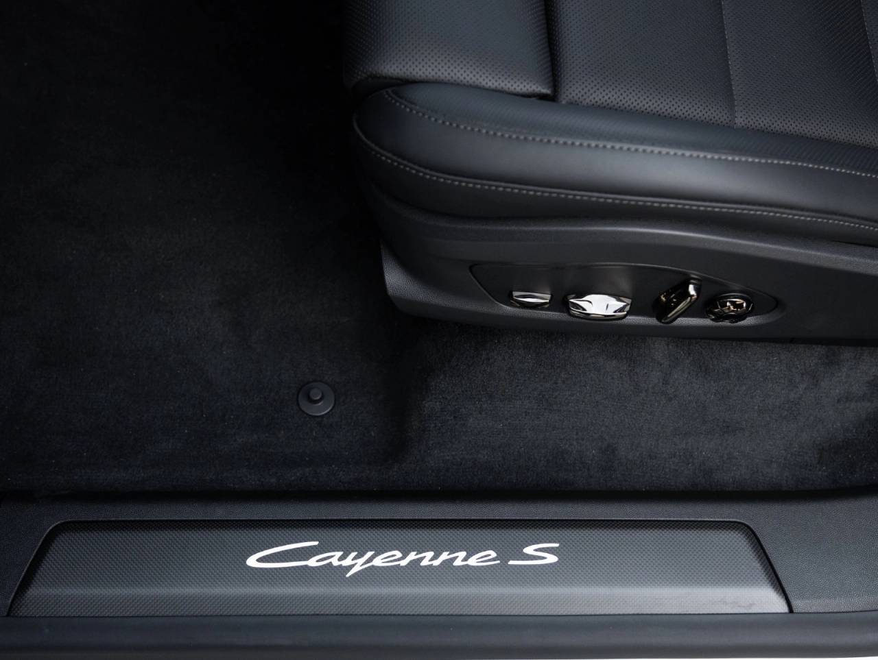 2026 Porsche Cayenne Cayenne S Coupe Electric
