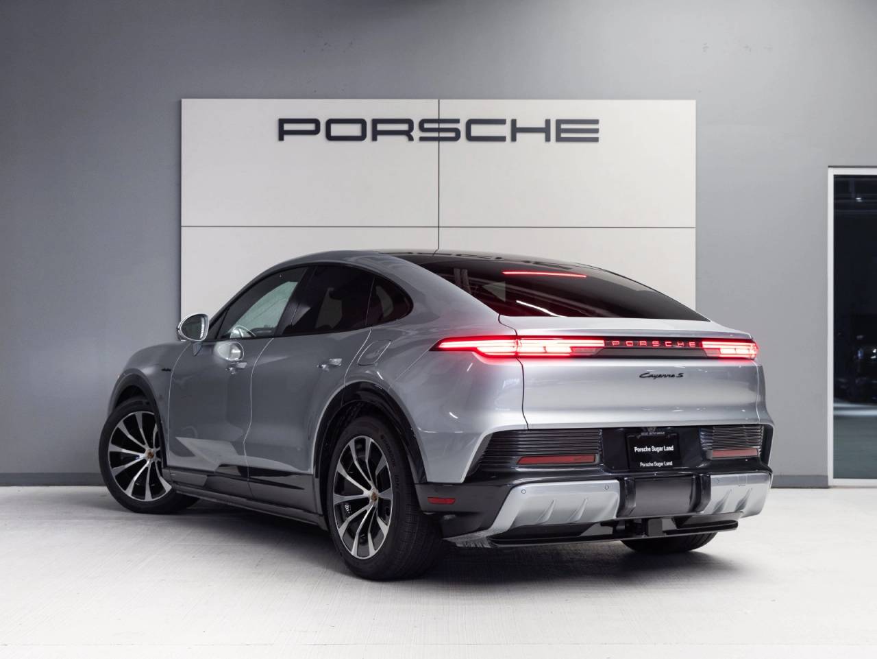2026 Porsche Cayenne Cayenne S Coupe Electric