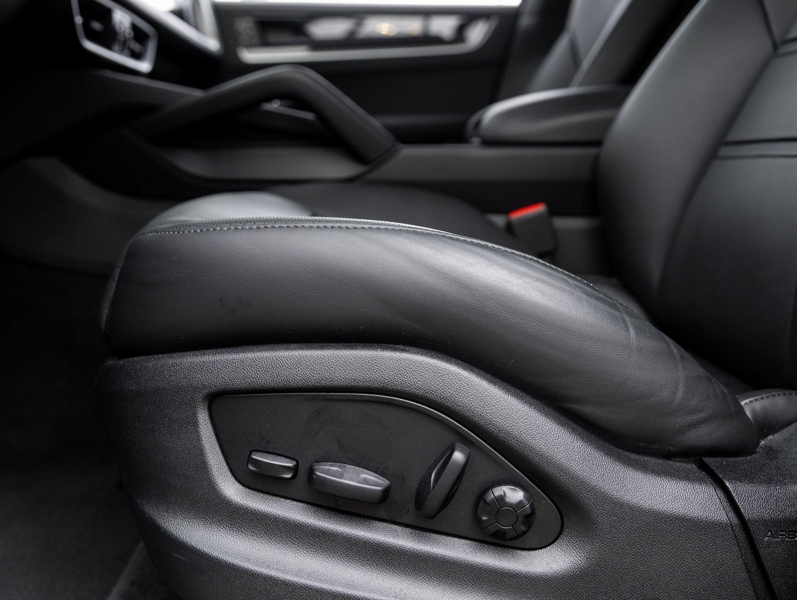 2025 Porsche Cayenne Cayenne E-Hybrid Coupe