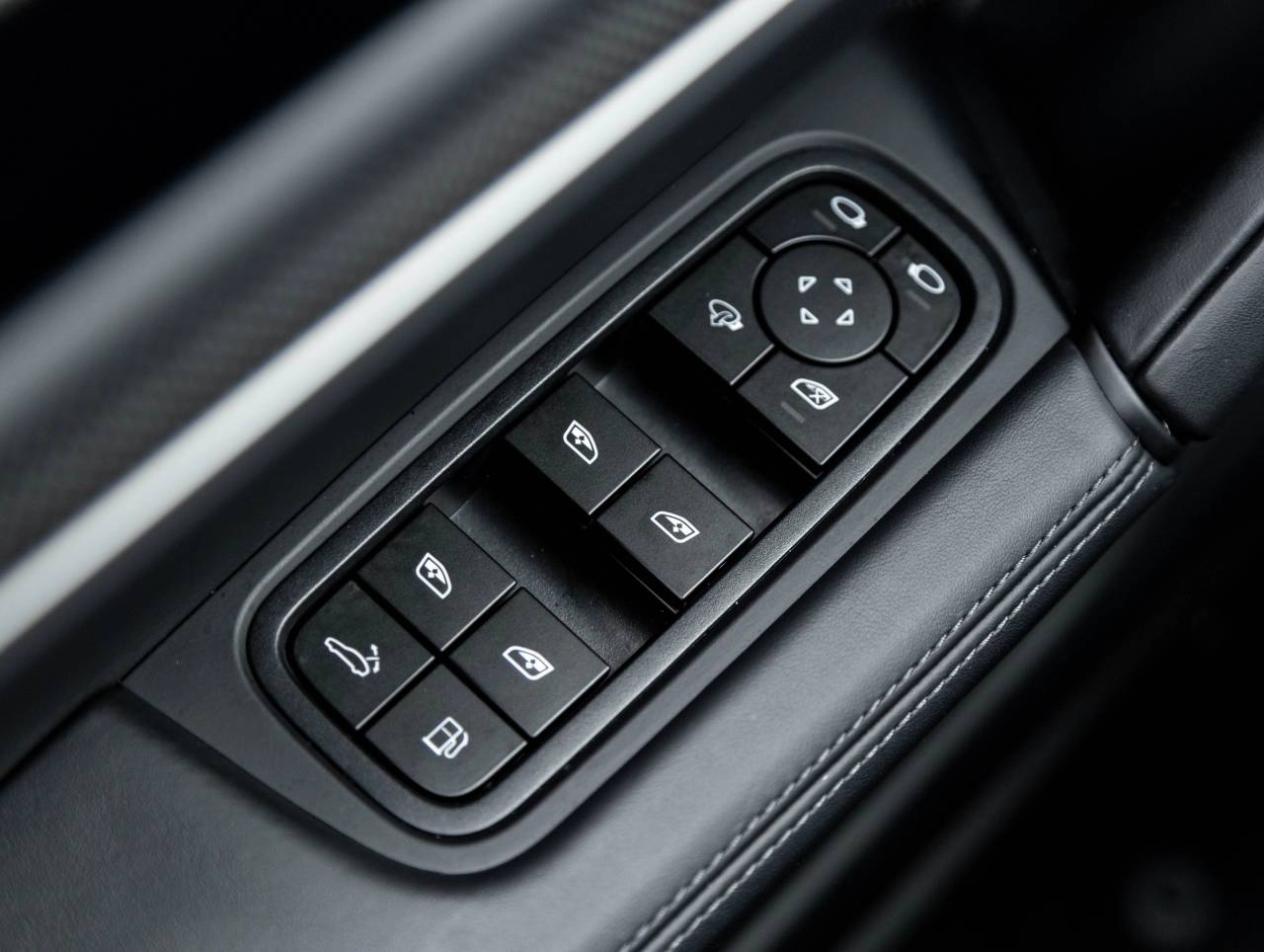 2025 Porsche Cayenne Cayenne E-Hybrid Coupe