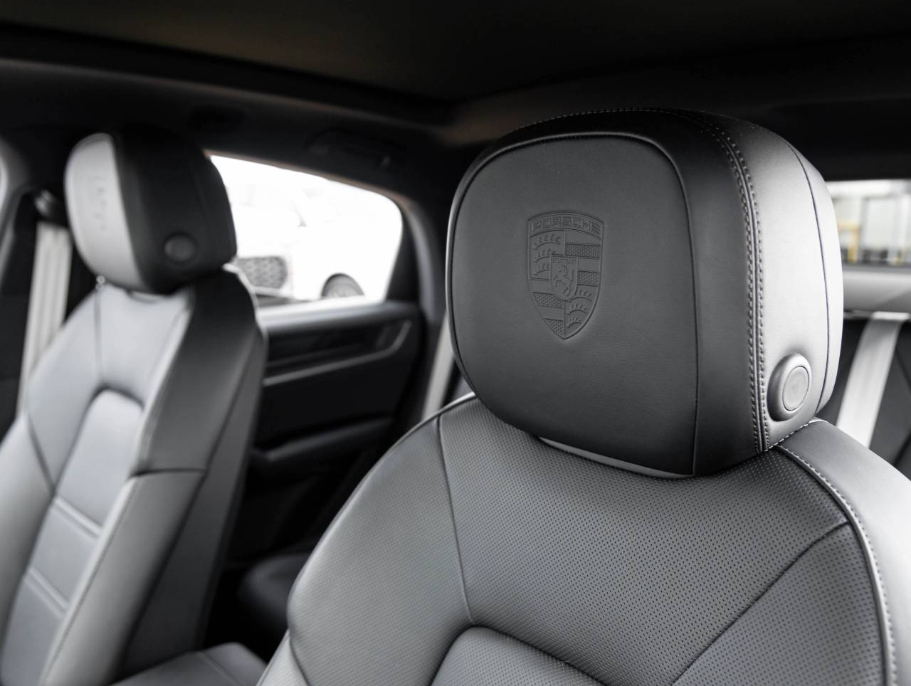 2025 Porsche Cayenne Cayenne E-Hybrid Coupe