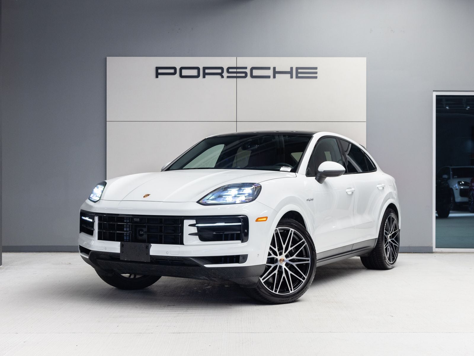 2025 Porsche Cayenne E-Hybrid Coupe
