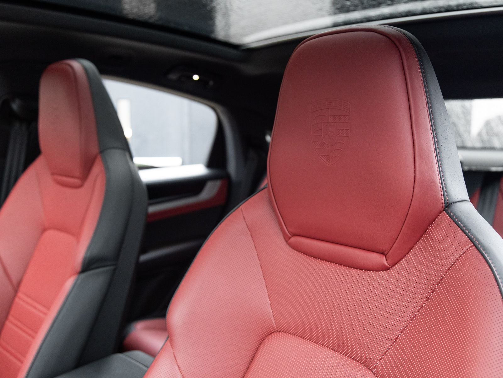 2025 Porsche Cayenne E-Hybrid Coupe