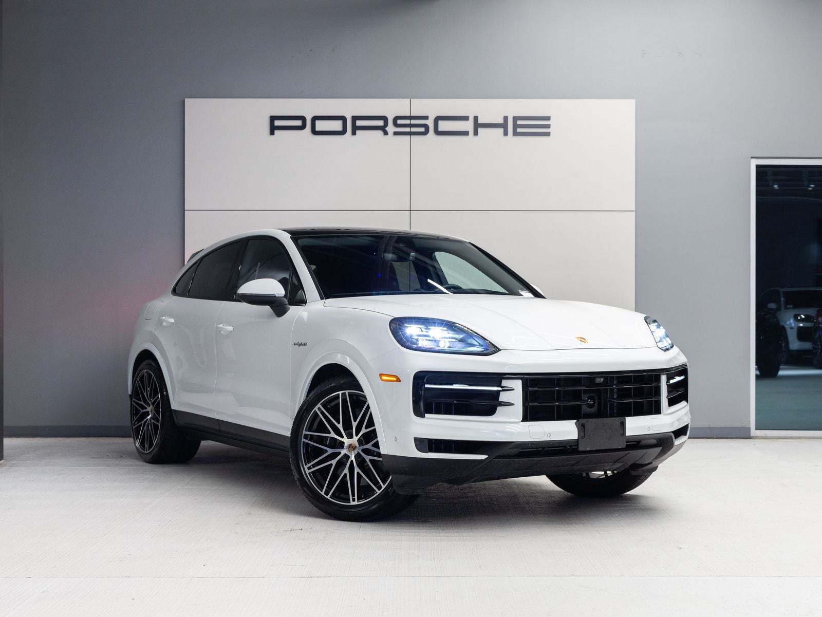 2025 Porsche Cayenne E-Hybrid Coupe