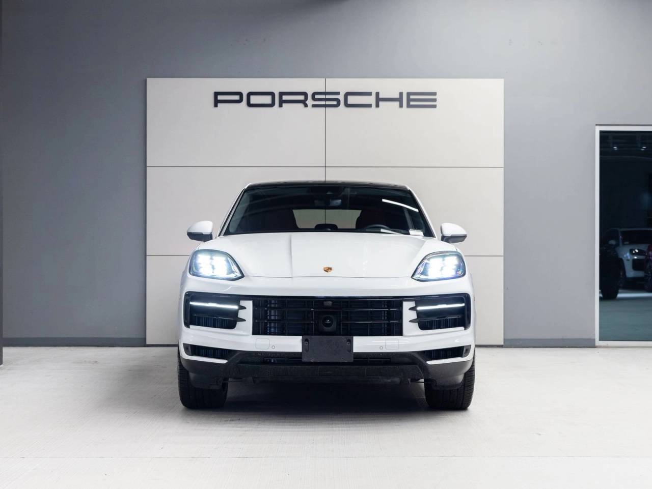 2025 Porsche Cayenne E-Hybrid Coupe