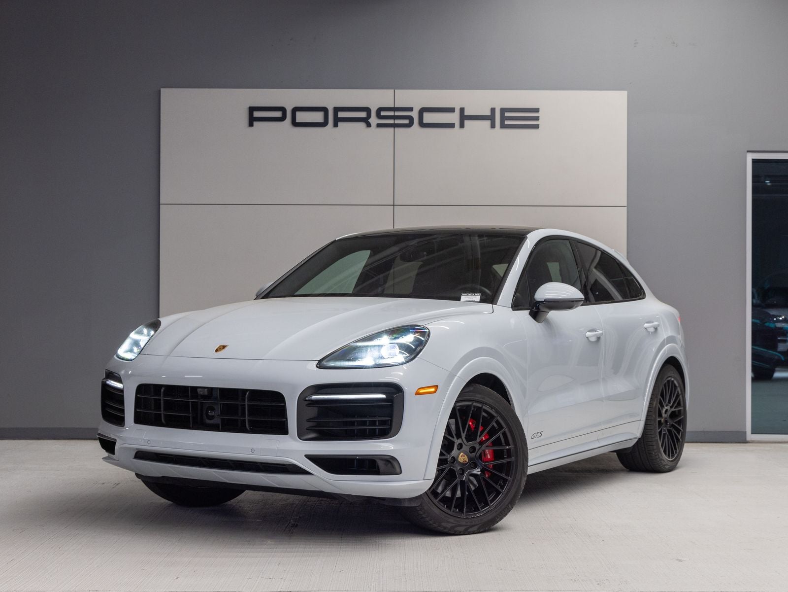 2023 Porsche Cayenne Cayenne GTS Coupe