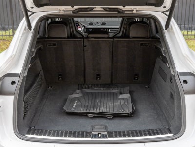 2023 Porsche Cayenne Cayenne GTS Coupe