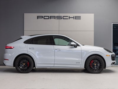 2023 Porsche Cayenne Cayenne GTS Coupe