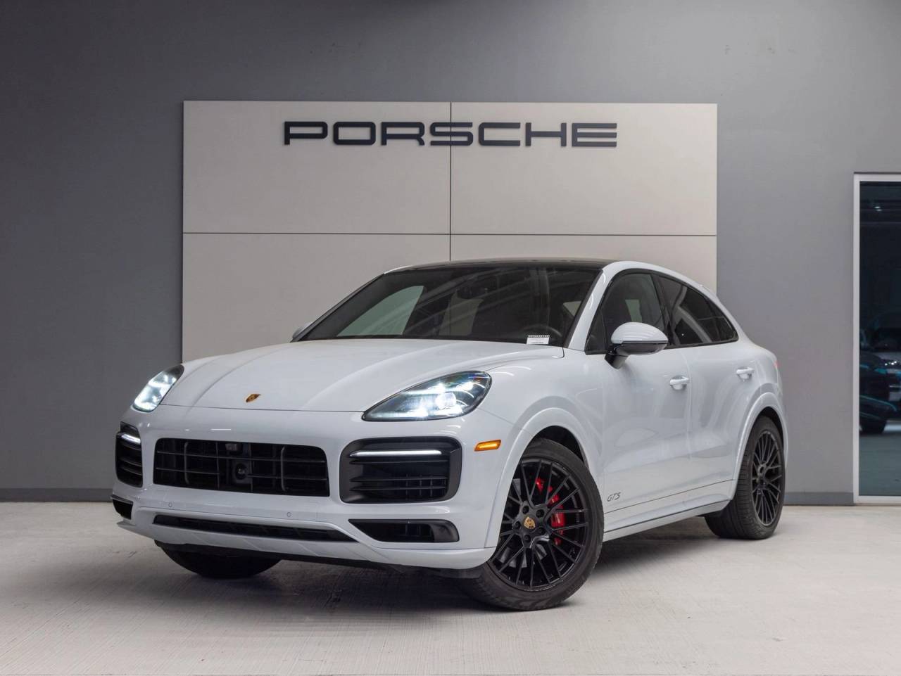 2023 Porsche Cayenne Cayenne GTS Coupe