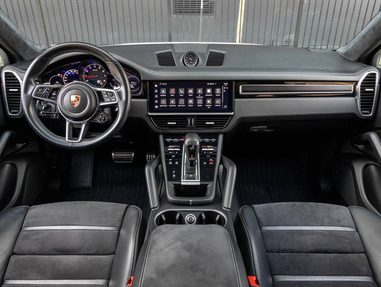 2023 Porsche Cayenne GTS Coupe