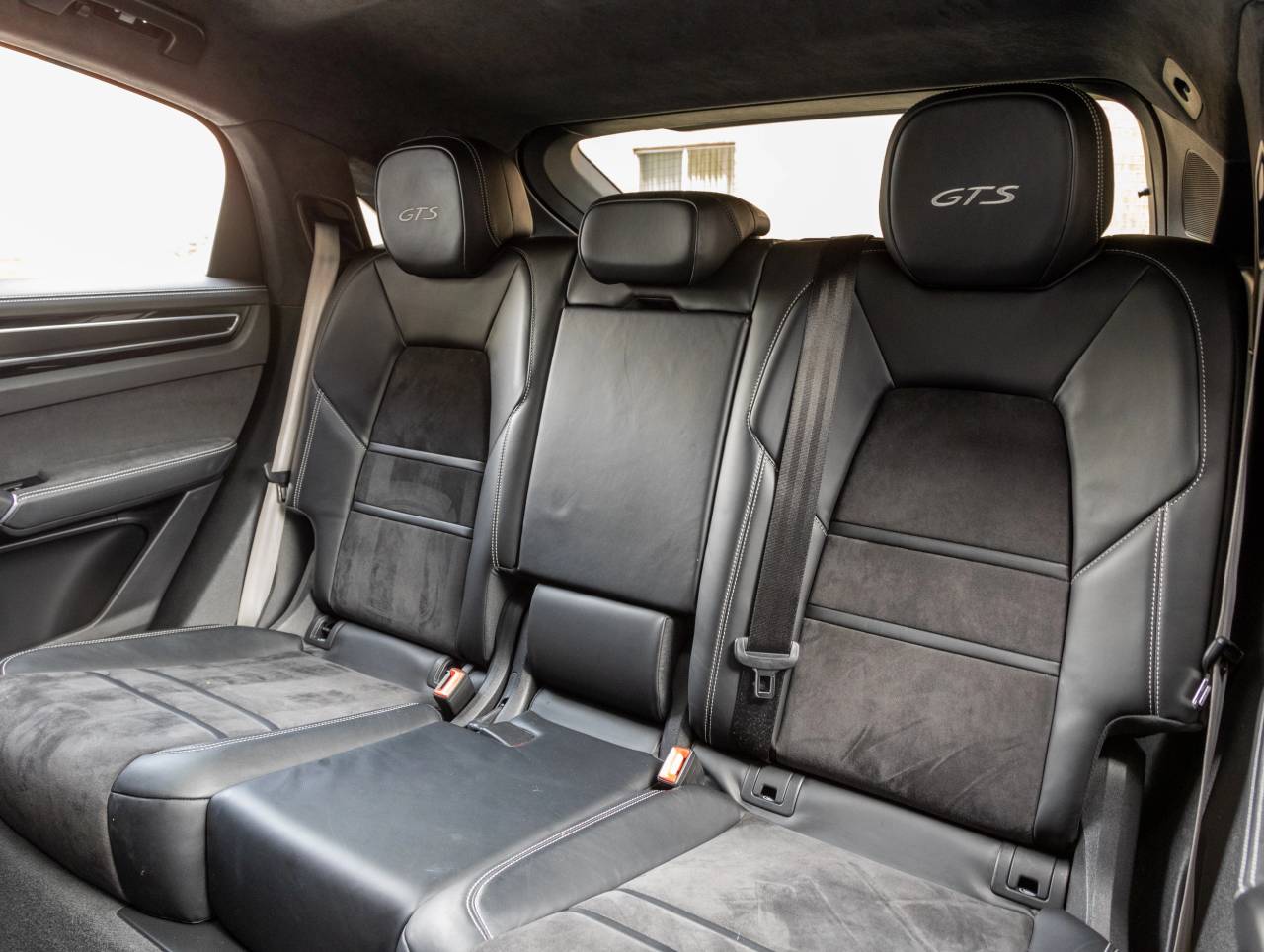 2023 Porsche Cayenne GTS Coupe