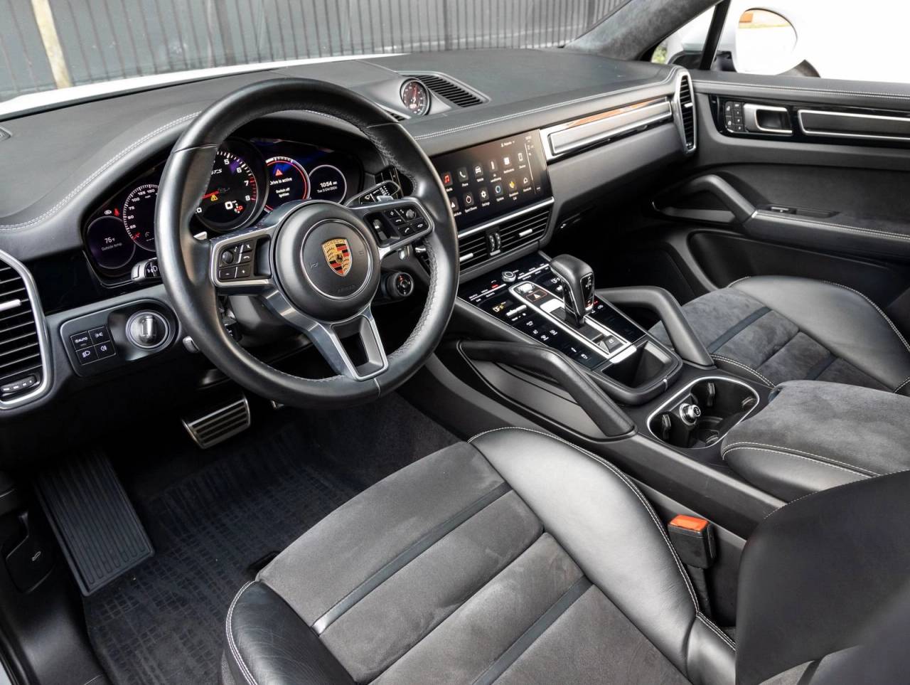 2023 Porsche Cayenne Cayenne GTS Coupe