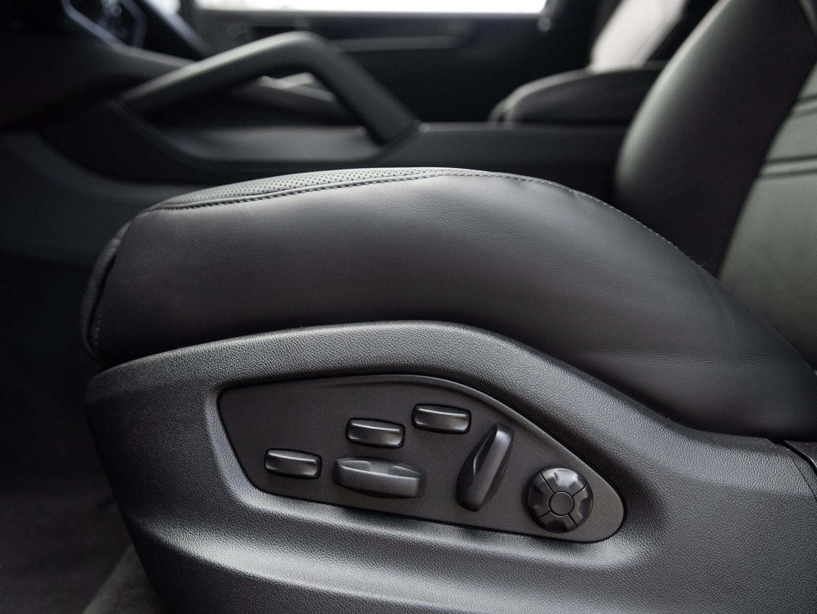 2026 Porsche Cayenne Cayenne GTS Coupe